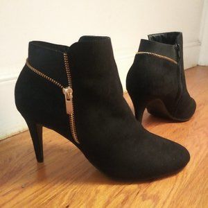 NEW! Ellen Tracy Ankle Boots